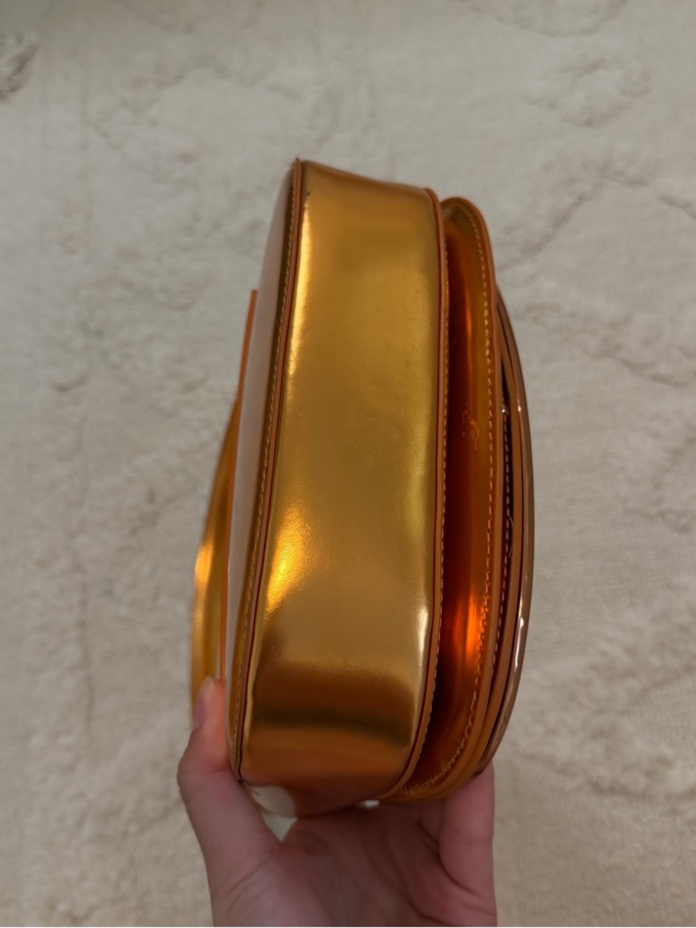 Diesel Metallic 1DR-Iconic Shoulder Bag in Copper Orange - Picture 4 of 9